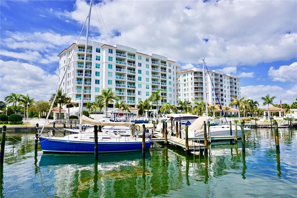1325 SNELL ISLE BOULEVARD NE UNIT 505
