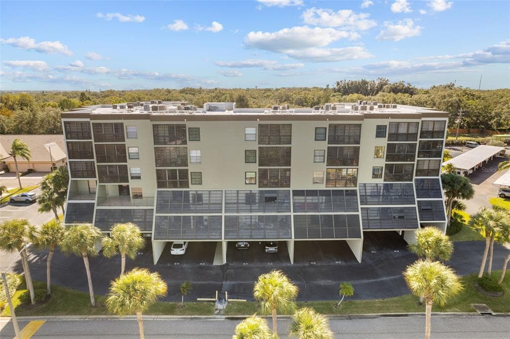 9860 62ND TERRACE N UNIT 1015 ST PETERSBURG, FL 33708