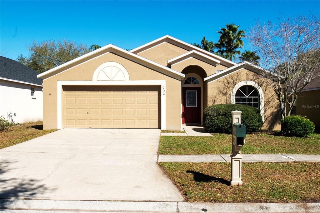 7620 HAMPSHIRE GARDEN PLACE APOLLO BEACH, FL 33572