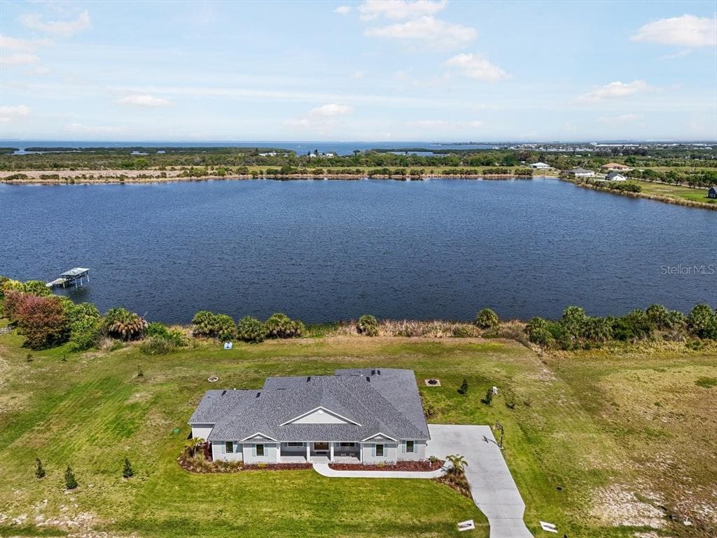 3319 GULF CITY ROAD RUSKIN, FL 33570