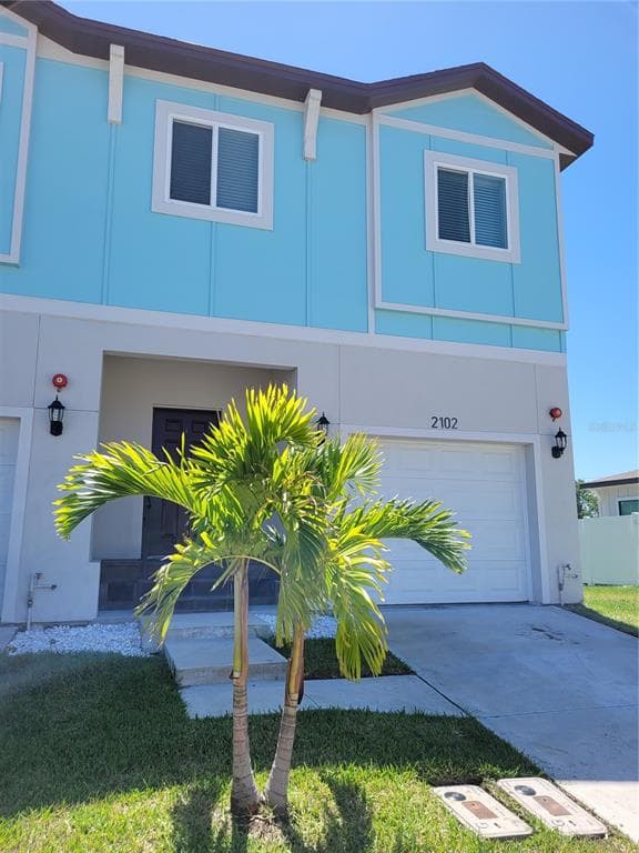 2102 SEBRING PLACE