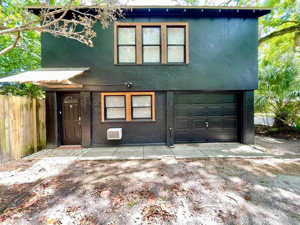 6601 N NAVIN AVENUE UNIT B TAMPA, FL 33604
