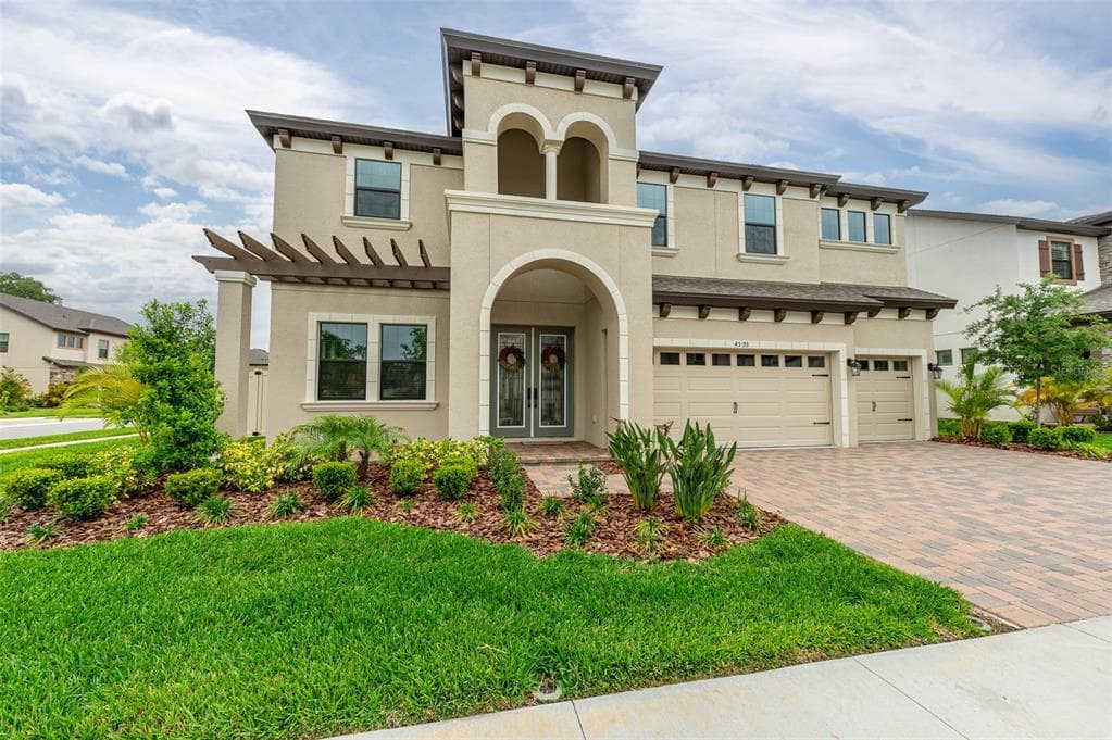 4593 SHORELEAF LOOP VALRICO, FL 33596