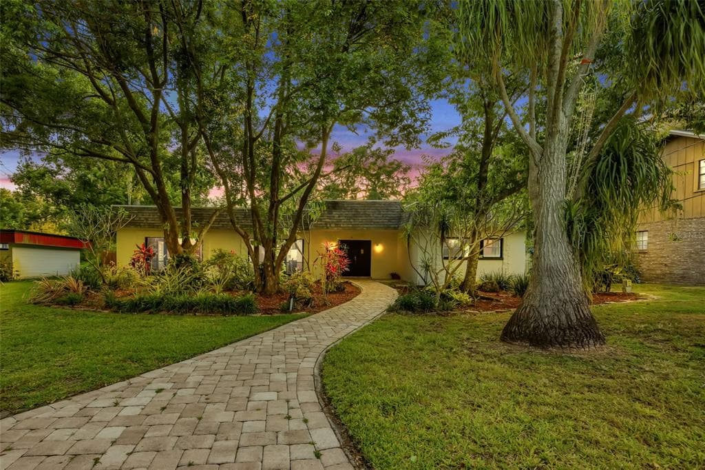 3506 HILLGROVE ROAD VALRICO, FL 33596