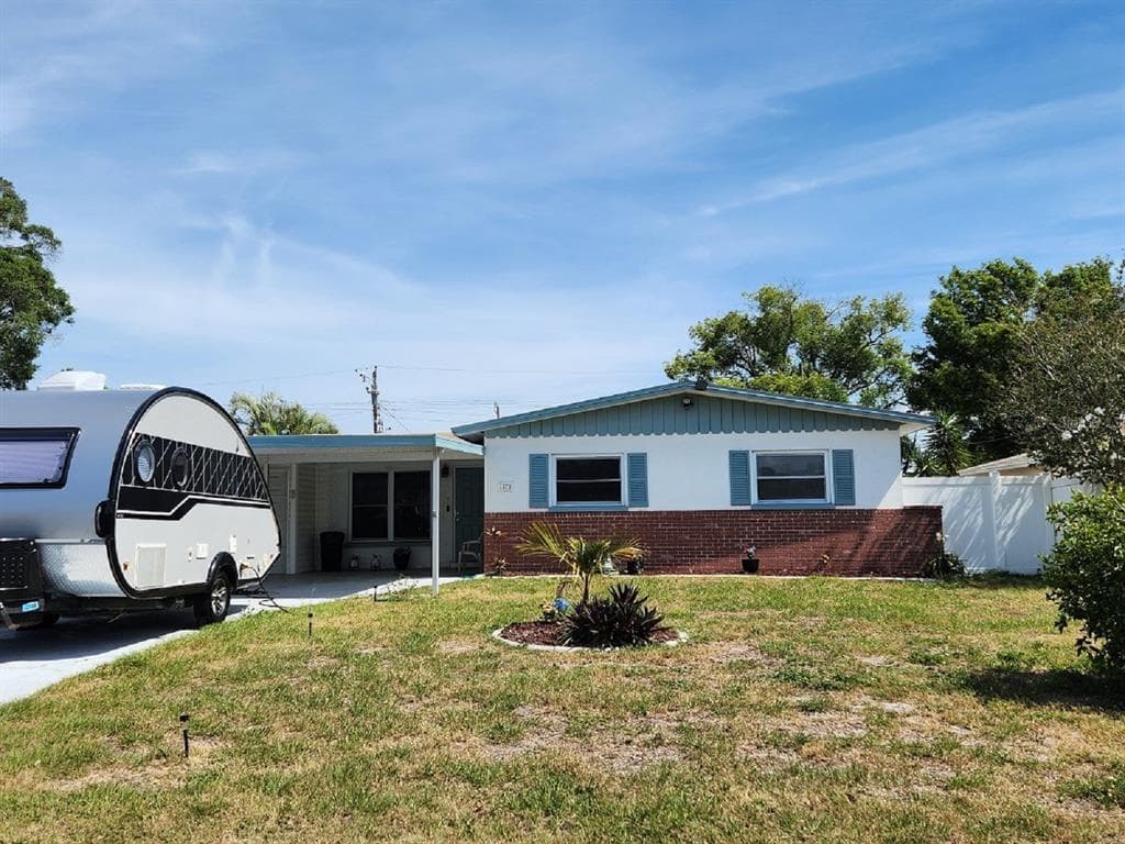 1570 TIMMONS TERRACE CLEARWATER, FL 33756