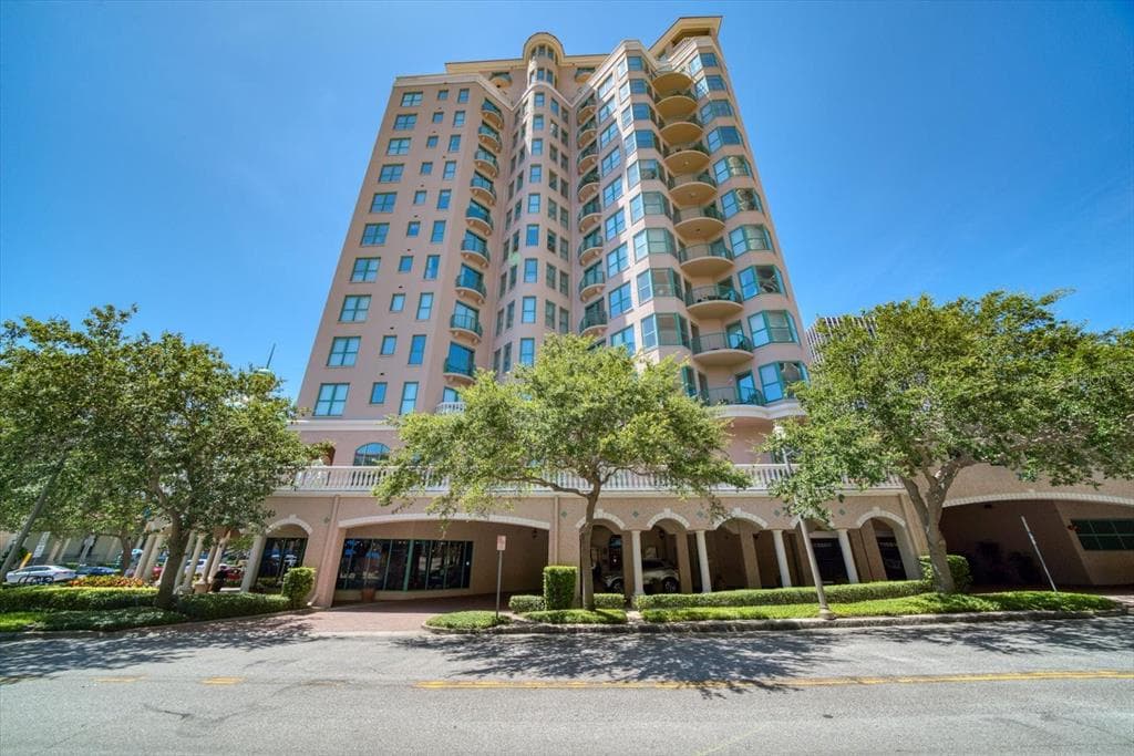 288 BEACH DRIVE NE UNIT 12C ST PETERSBURG, FL 33701