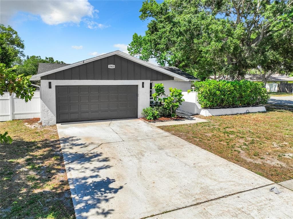 13413 CORONADO DRIVE LARGO, FL 33774