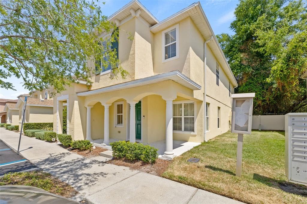 8715 SHELDON CREEK BOULEVARD TAMPA, FL 33615
