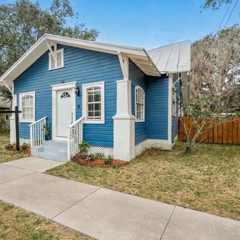 49 W BOYER STREET TARPON SPRINGS, FL 34689