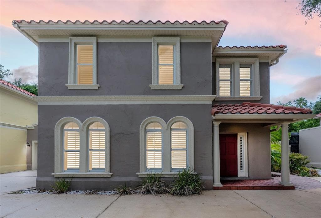 2710 W PRICE AVENUE TAMPA, FL 33611