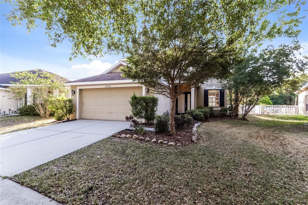 20749 GREAT LAUREL AVENUE TAMPA, FL 33647