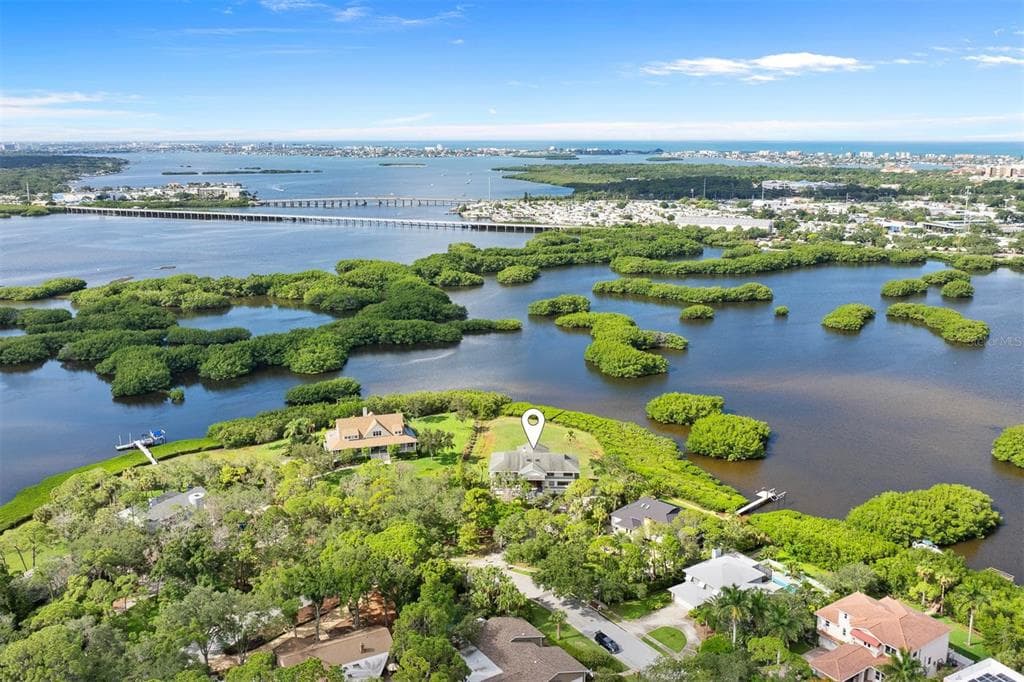 9025 BAYWOOD PARK DRIVE SEMINOLE, FL 33777