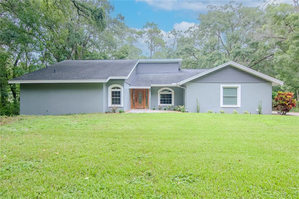 2202 ANDRE DRIVE LUTZ, FL 33549