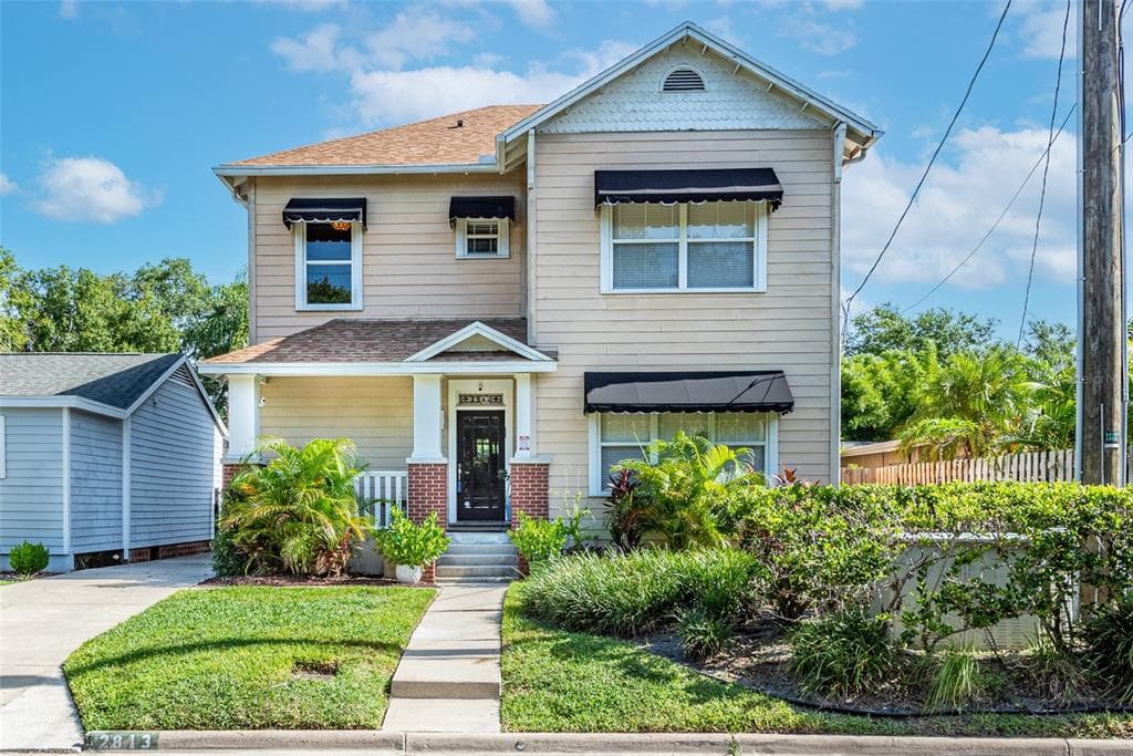 2813 W ESTRELLA STREET TAMPA, FL 33629