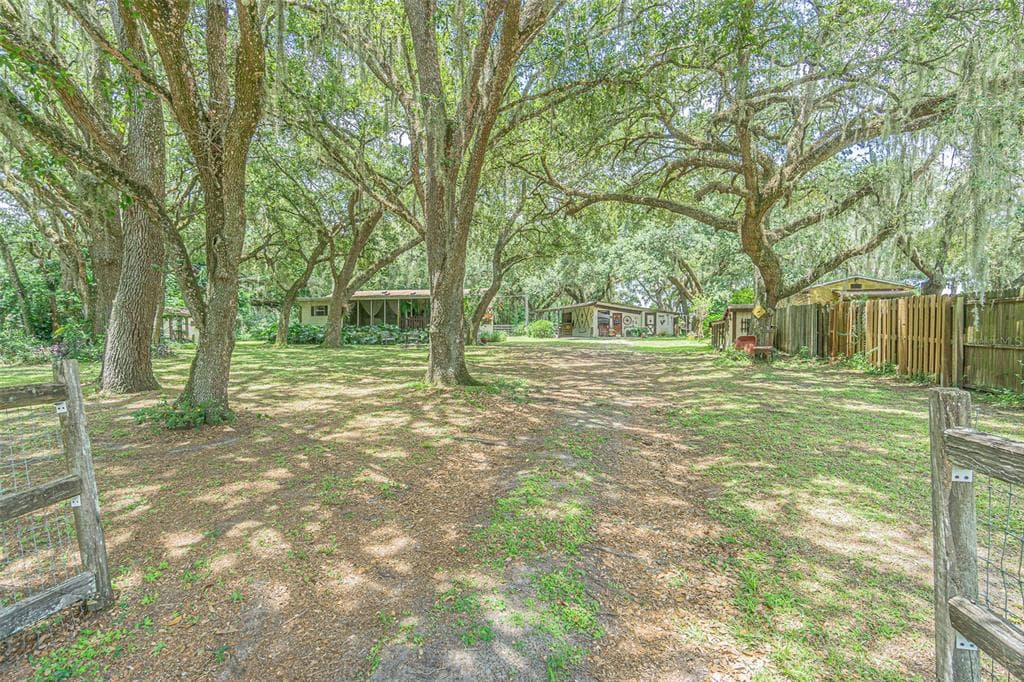 5231 EMORY DRIVE WESLEY CHAPEL, FL 33543