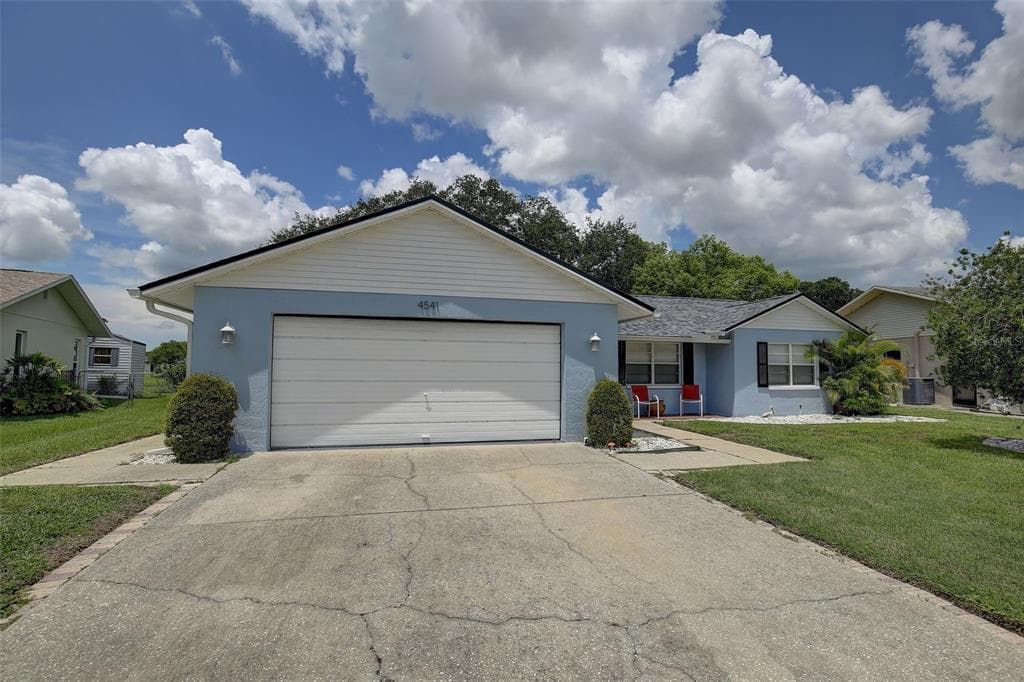 4541 WHITETAIL LANE NEW PORT RICHEY, FL 34653