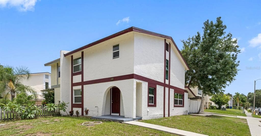 1953 LOS LOMAS DRIVE CLEARWATER, FL 33763