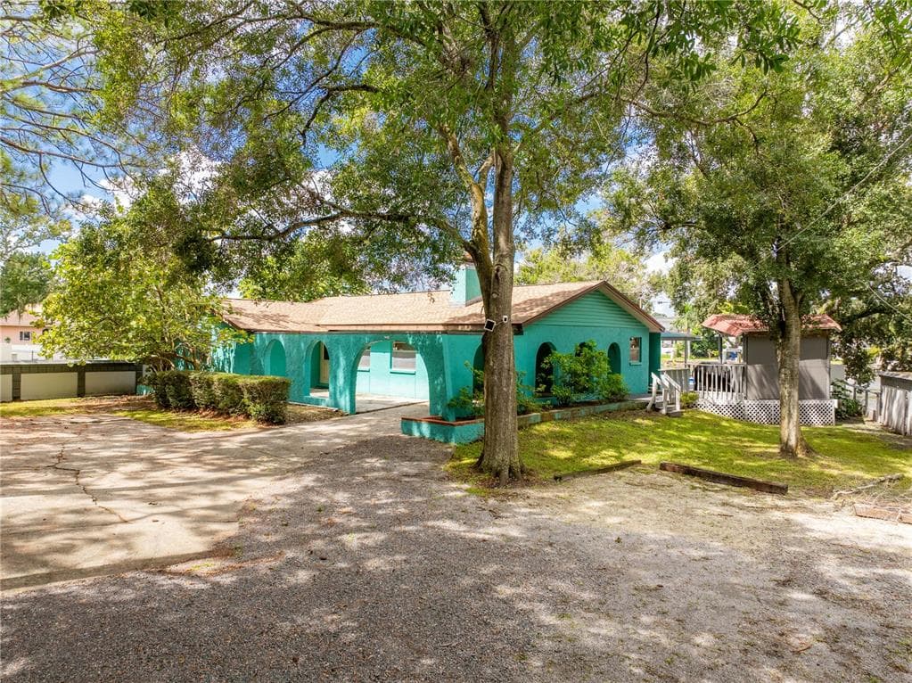 1108 W VIRGINIA AVENUE TAMPA, FL 33603