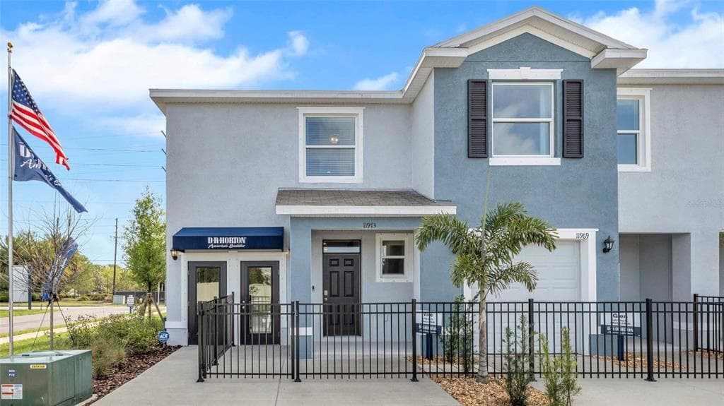 11885 DAVIS DRIVE LARGO, FL 33774