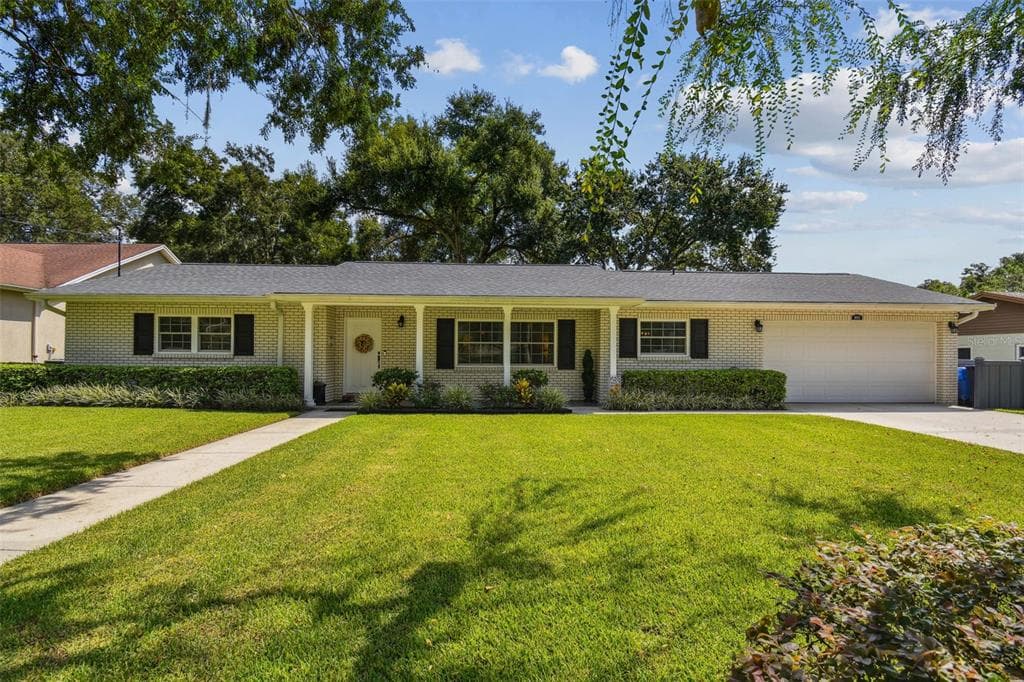 1011 MEADOW LANE BRANDON, FL 33511