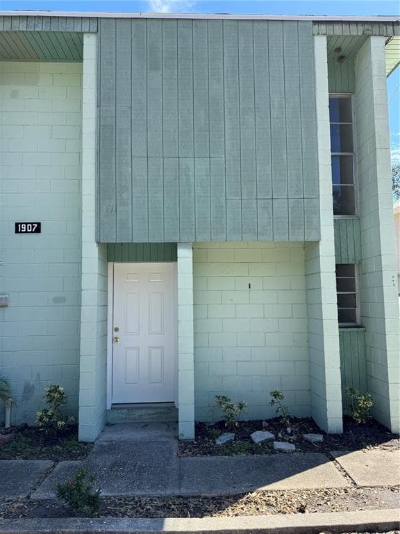 1907 E MULBERRY DRIVE UNIT 1 TAMPA, FL 33604