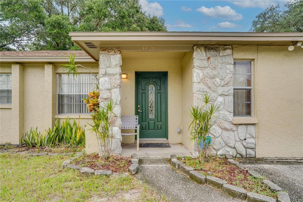 4408 LURLINE CIRCLE TAMPA, FL 33610