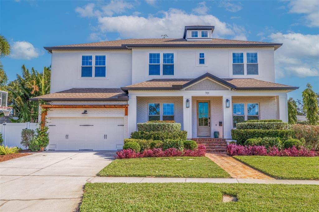 701 ALDA WAY NE ST PETERSBURG, FL 33704