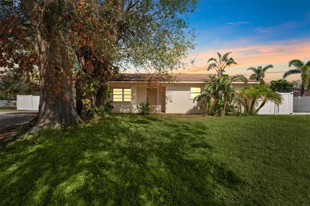 4075 VELARDE LANE SARASOTA, FL 34235