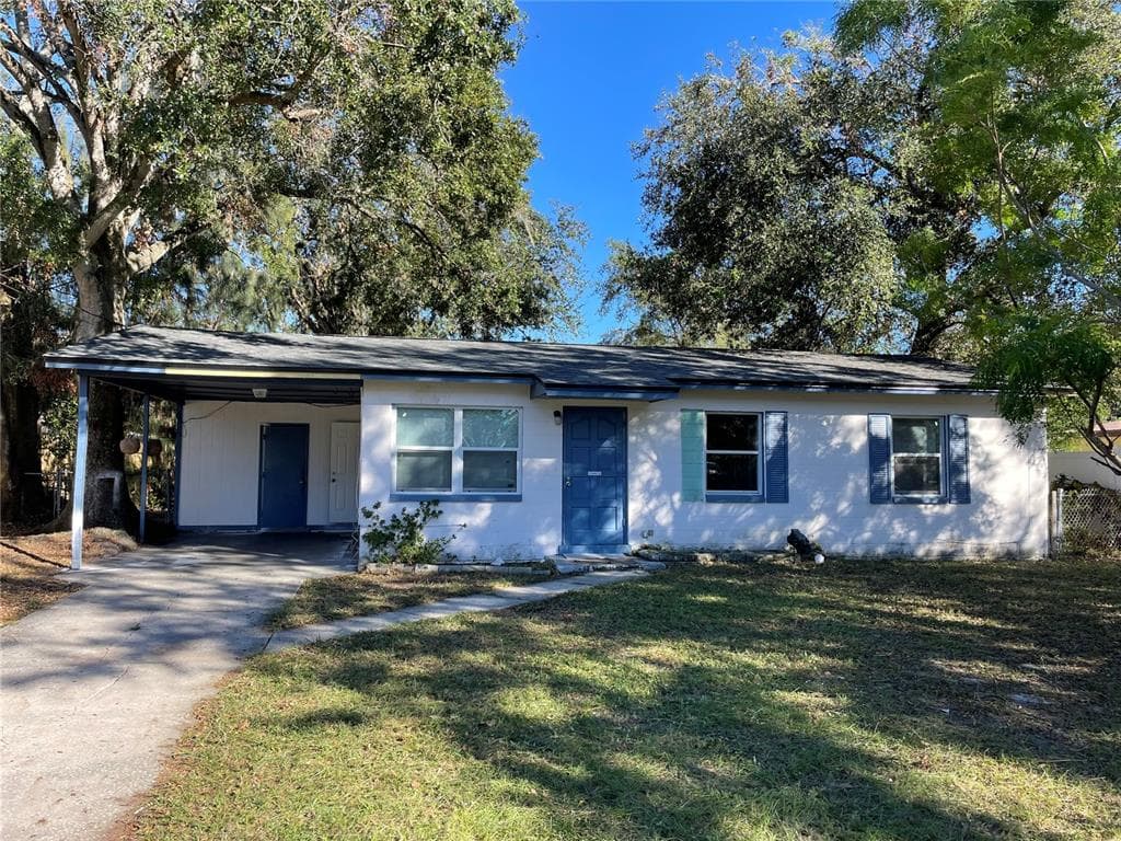 4315 BERKLEY DRIVE TAMPA, FL 33610