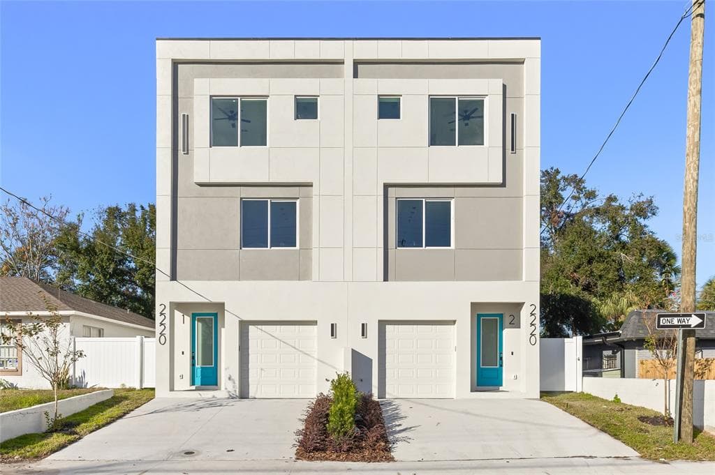 2220 E COLUMBUS DRIVE UNIT 2 TAMPA, FL 33605