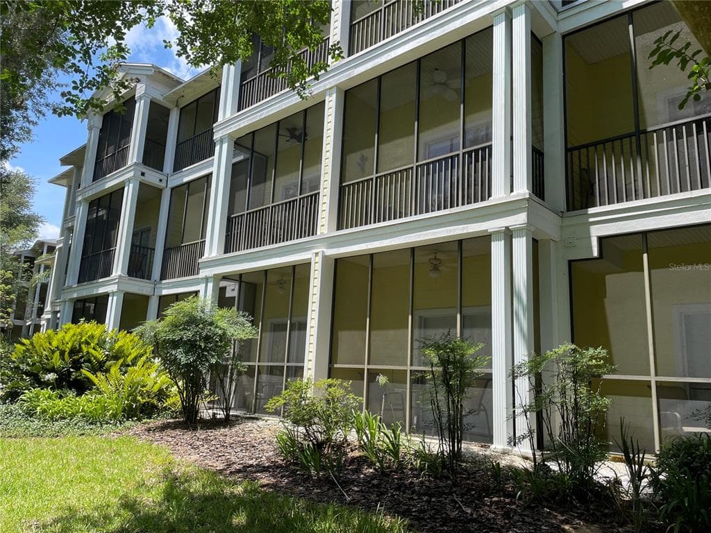 409 LUCAYA LOOP UNIT 409 DAVENPORT, FL 33897