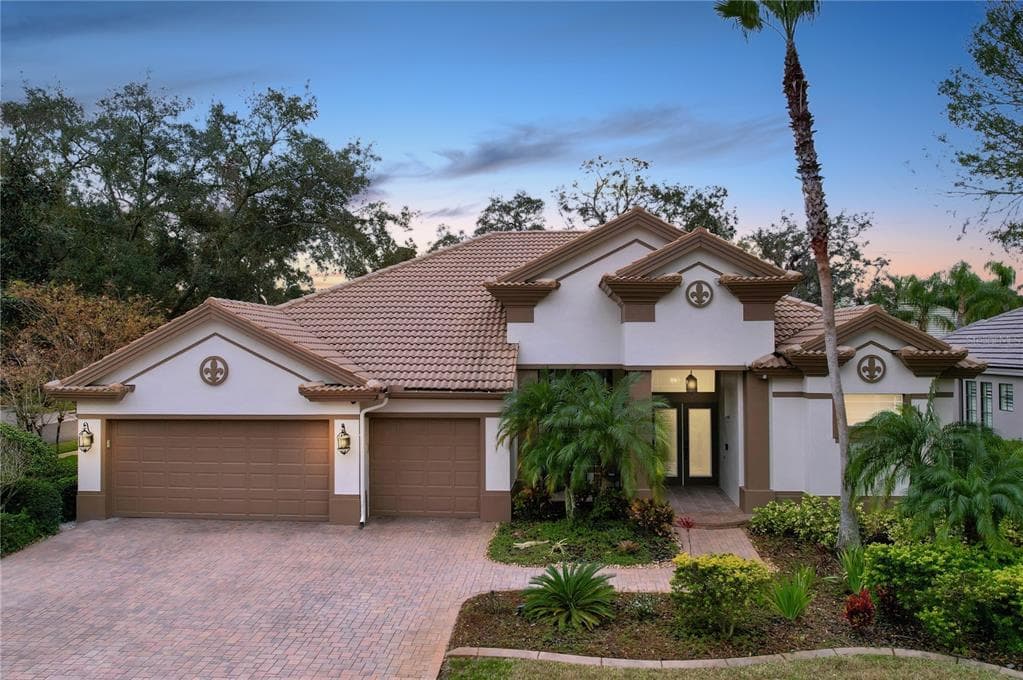 2898 GREY OAKS BOULEVARD TARPON SPRINGS, FL 34688
