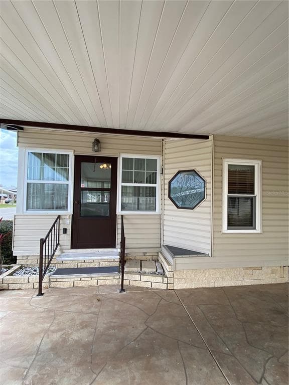 35042 COLONY HILLS DRIVE ZEPHYRHILLS, FL 33541