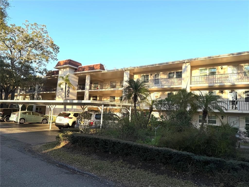 865 VIRGINIA COURT UNIT 106 DUNEDIN, FL 34698