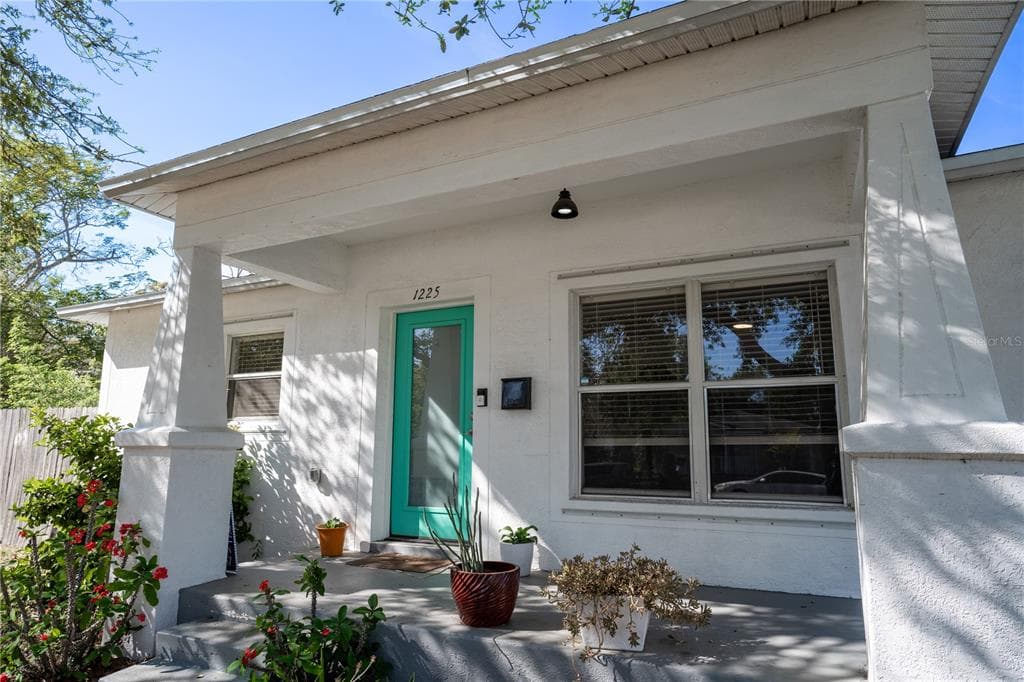 1225 9TH AVENUE S ST PETERSBURG, FL 33705