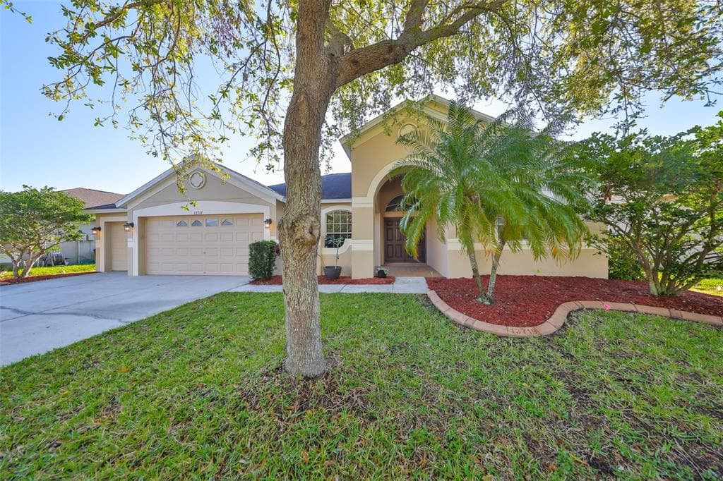13719 ARTESA BELL DRIVE