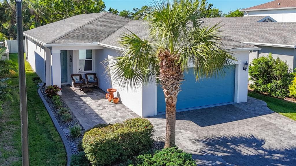 5415 LOS ROBLES COURT