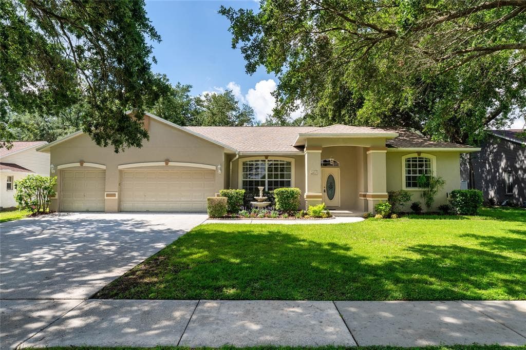 2803 BENT LEAF DRIVE