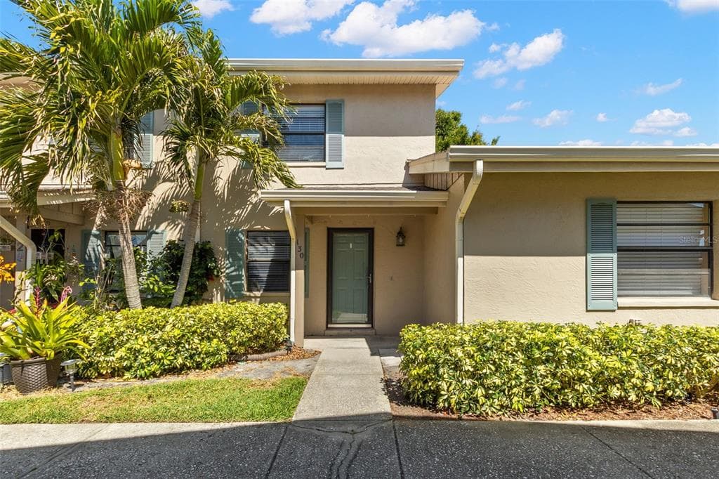 2131 RIDGE ROAD S UNIT 130 LARGO, FL 33778