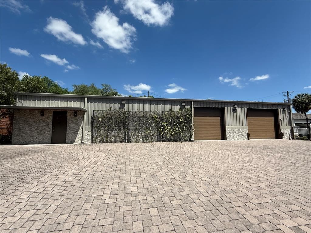 2101 W CYPRESS STREET TAMPA, FL 33606