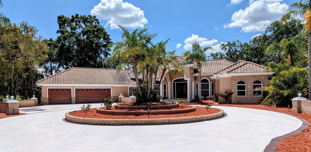 4872 SILVERTHORNE COURT
