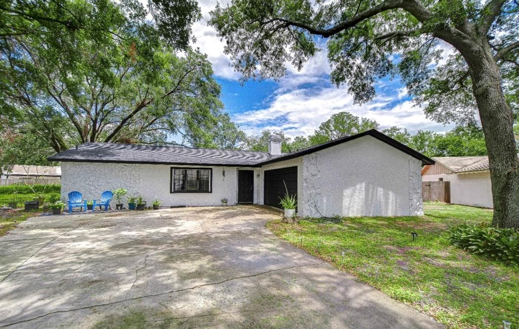 4911 COUNTRY AIRE LANE TAMPA, FL 33624