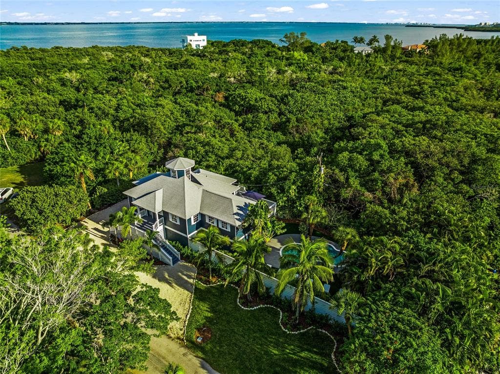 540 GULF BAY ROAD