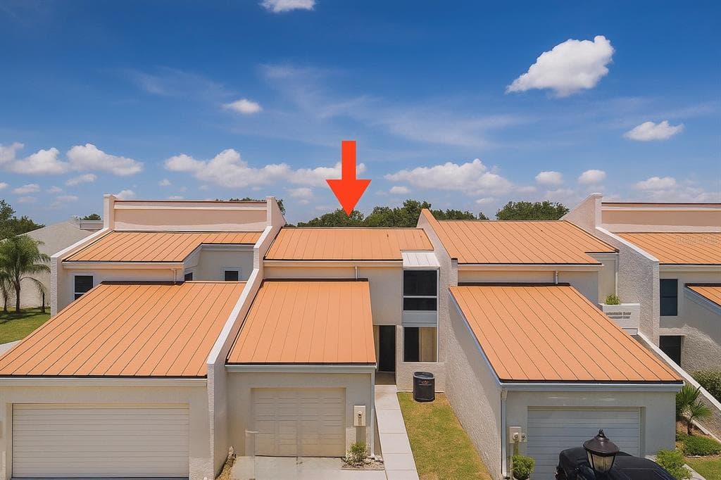 4360 OUTRIGGER LANE TAMPA, FL 33615