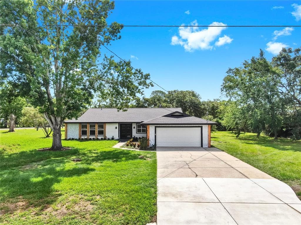 9903 SADDLE ROAD TAMPA, FL 33626