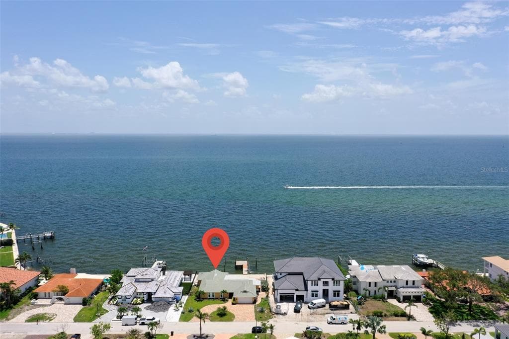 1948 CAROLINA AVENUE NE ST PETERSBURG, FL 33703