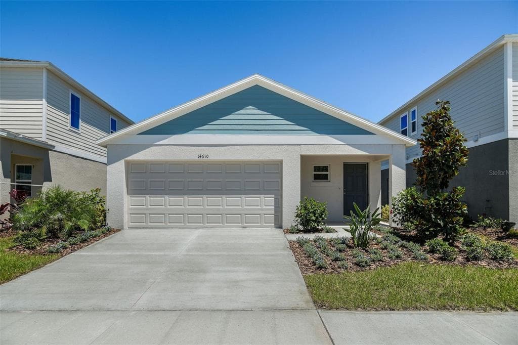4735 ROLLING LAKE LANE DAVENPORT, FL 33837