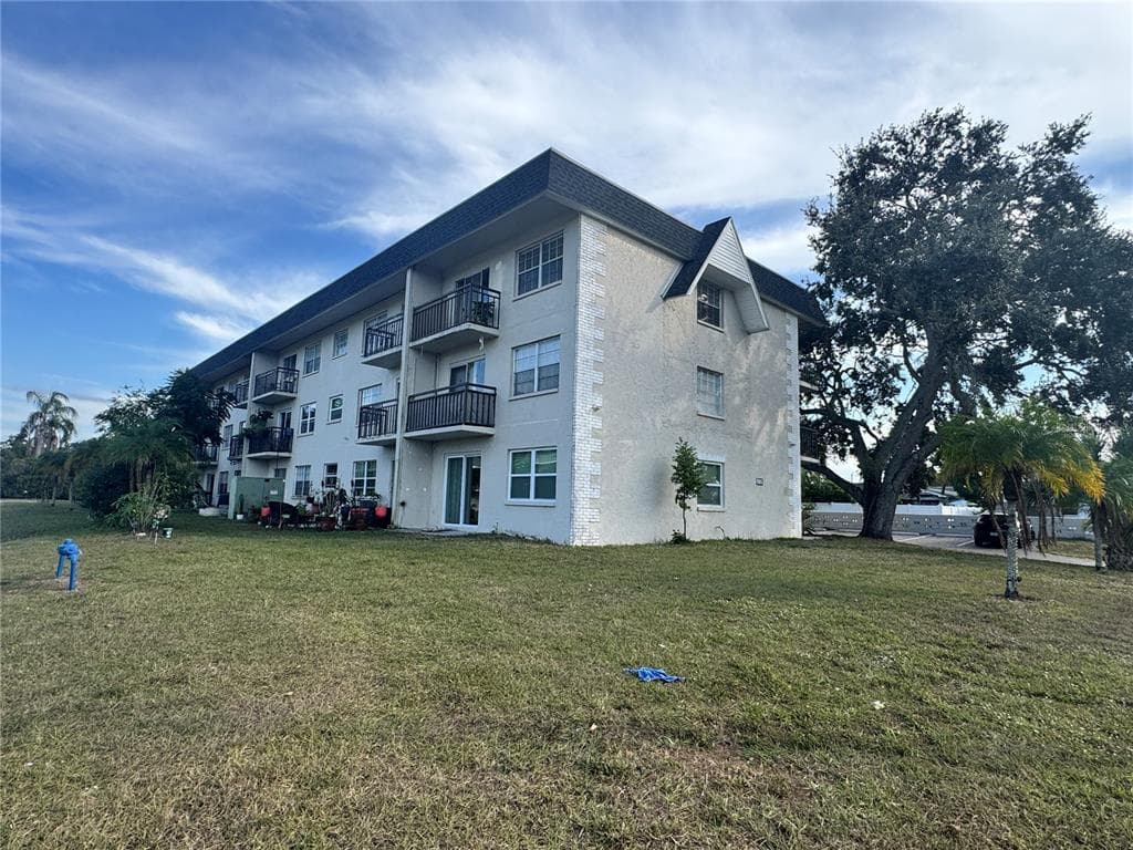 1185 58TH STREET N ST PETERSBURG, FL 33710