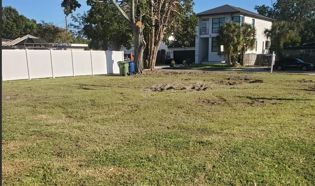 4737 W LEILA AVENUE TAMPA, FL 33616