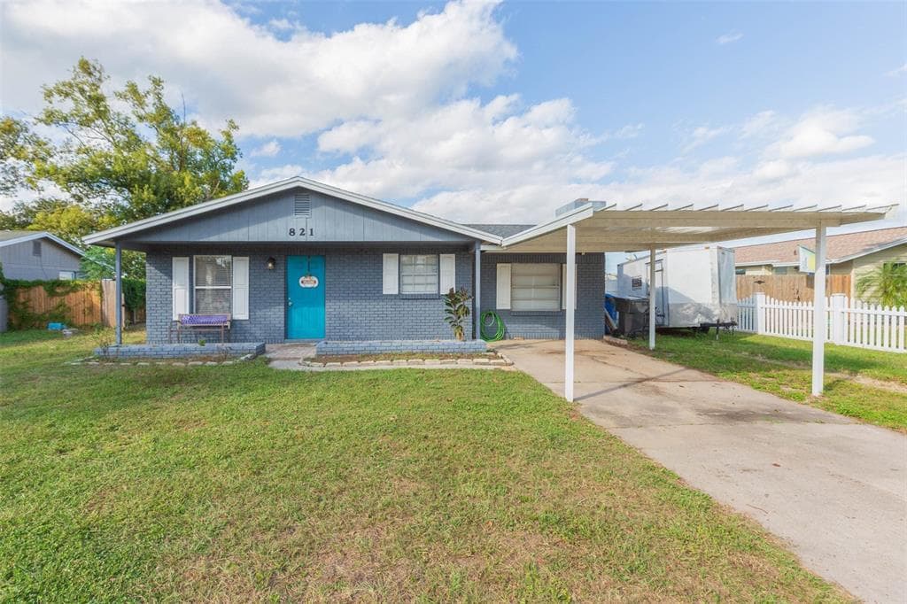 821 WALNUT DRIVE SEFFNER, FL 33584